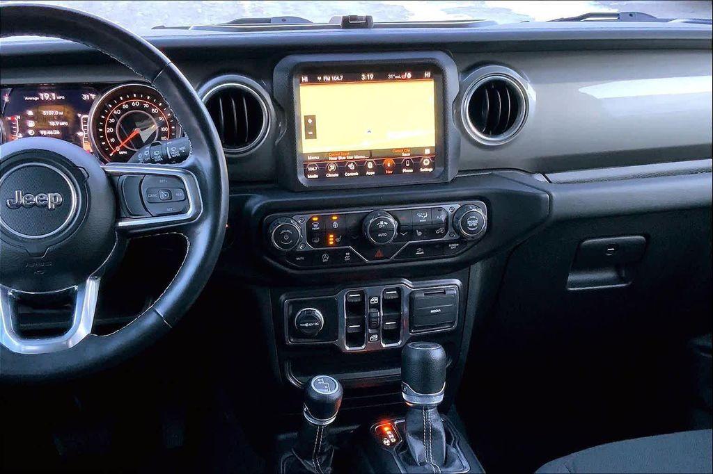 used 2022 Jeep Wrangler Unlimited car, priced at $29,131