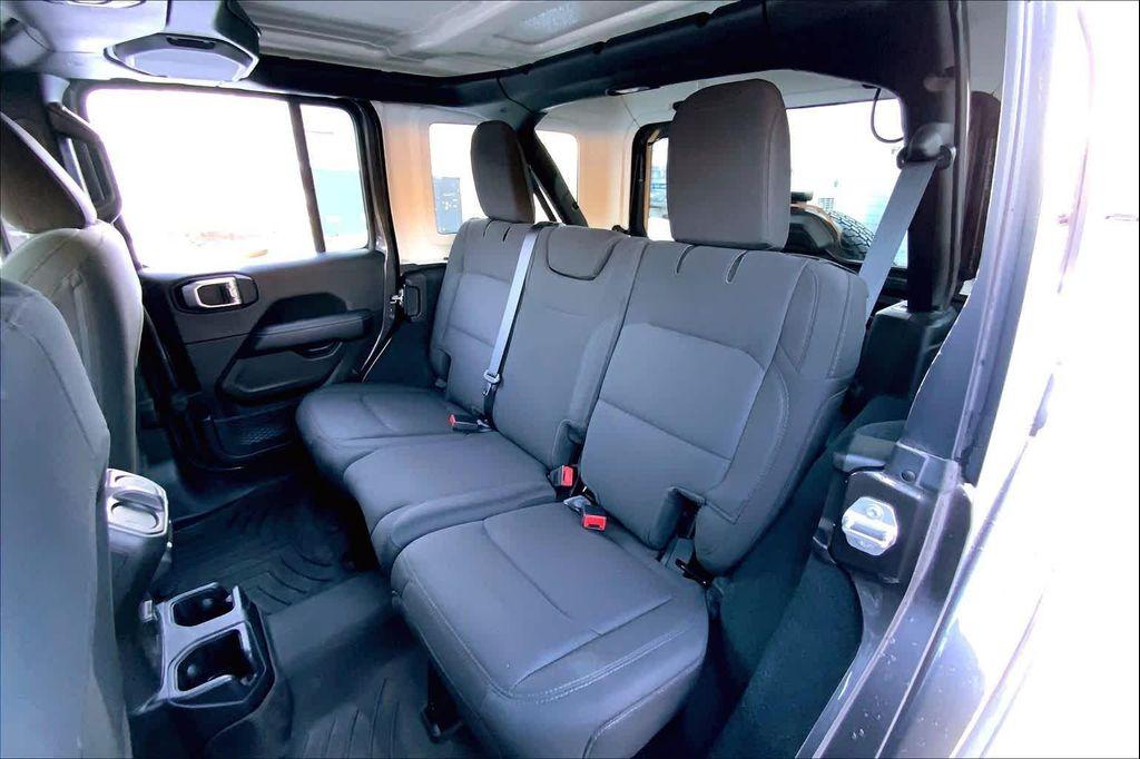 used 2022 Jeep Wrangler Unlimited car, priced at $29,131