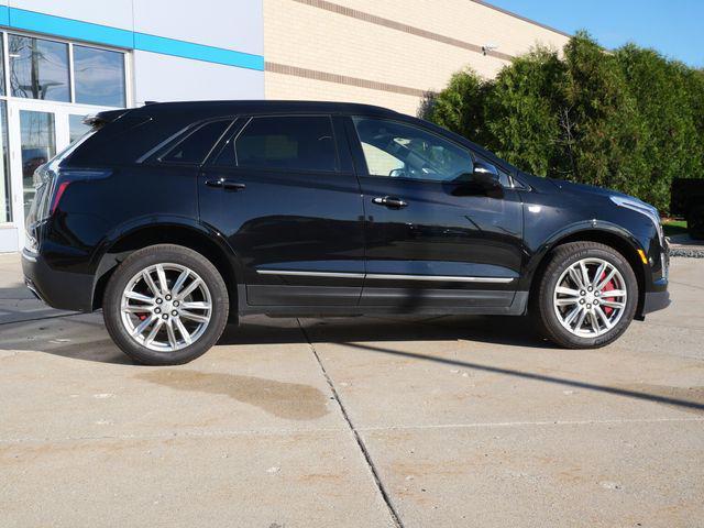 used 2025 Cadillac XT5 car, priced at $53,995