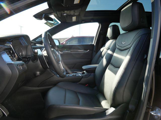 used 2025 Cadillac XT5 car, priced at $53,995