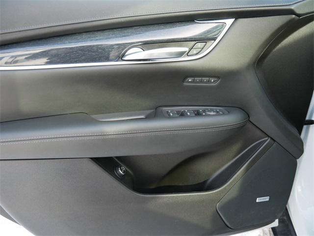 used 2022 Cadillac XT5 car, priced at $33,997