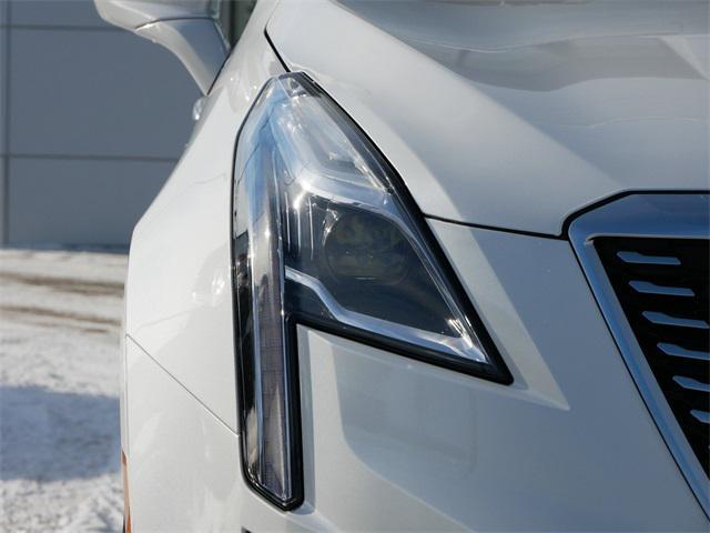 used 2022 Cadillac XT5 car, priced at $33,997