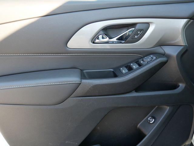 used 2023 Chevrolet Traverse car, priced at $27,997