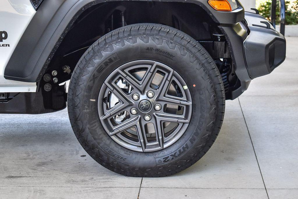 new 2026 Jeep Wrangler car, priced at $41,270