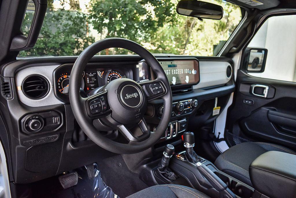 new 2026 Jeep Wrangler car, priced at $41,270