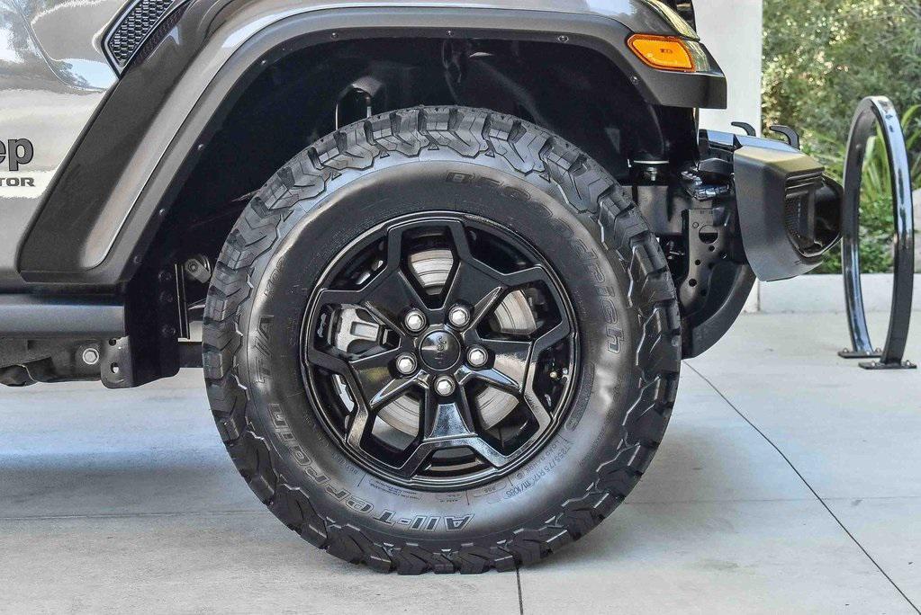 used 2022 Jeep Gladiator car, priced at $30,995