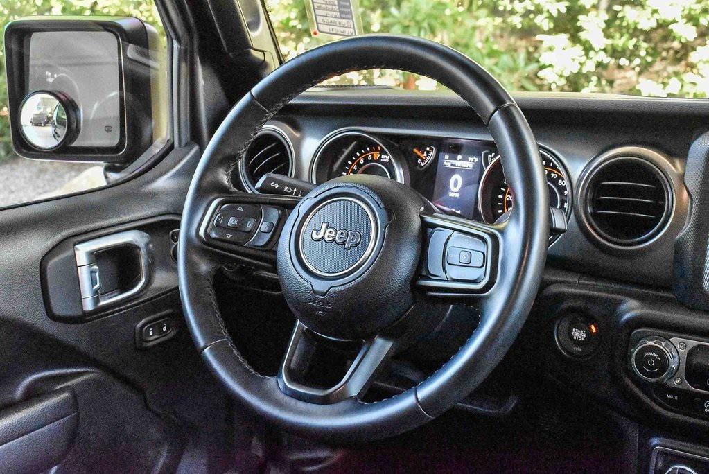 used 2022 Jeep Gladiator car, priced at $30,995