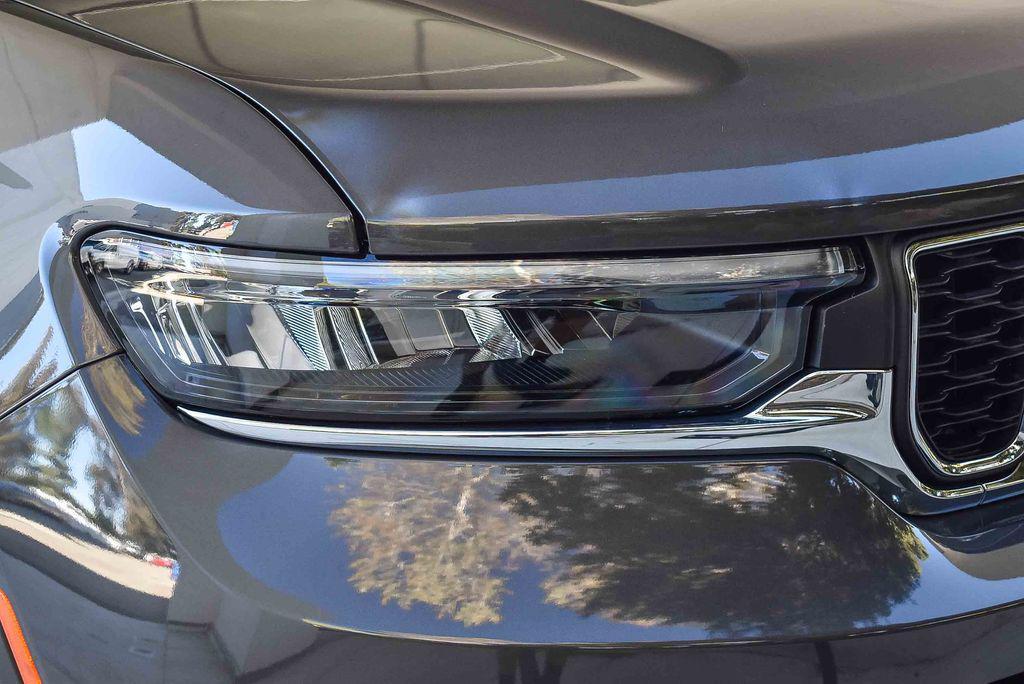 new 2026 Jeep Grand Cherokee L car, priced at $41,110