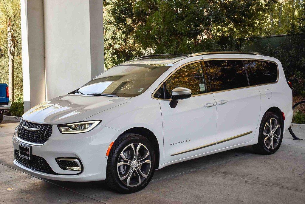 new 2026 Chrysler Pacifica car, priced at $56,450