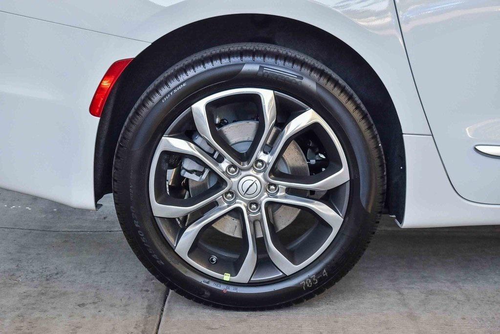 new 2026 Chrysler Pacifica car, priced at $57,950