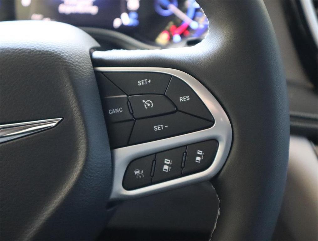 used 2023 Chrysler Pacifica Hybrid car, priced at $38,995