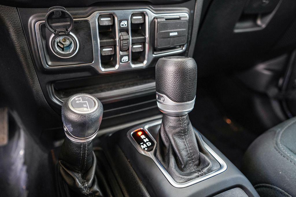 used 2022 Jeep Gladiator car, priced at $34,500