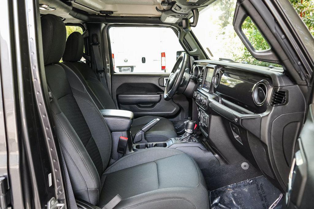 used 2022 Jeep Gladiator car, priced at $34,500
