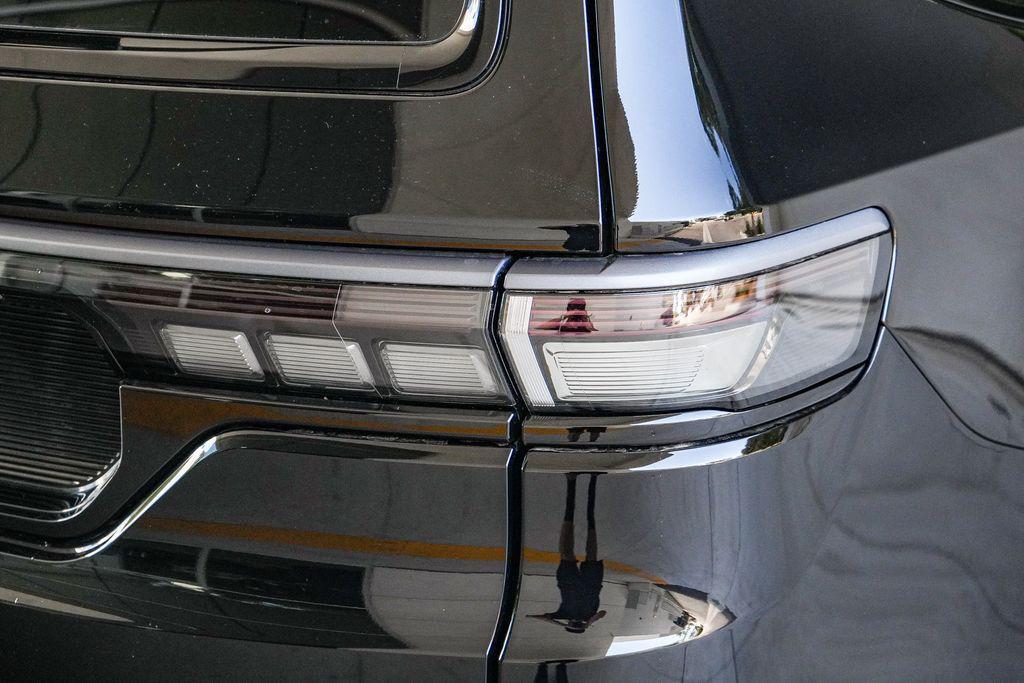 new 2026 Jeep Grand Wagoneer car, priced at $86,265
