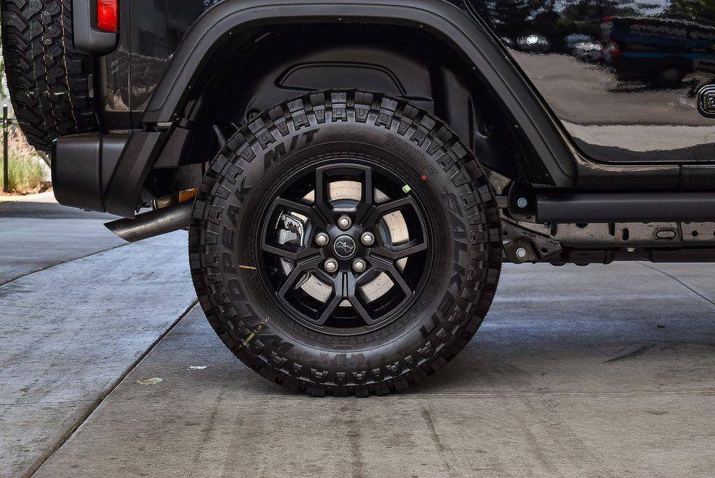 new 2025 Jeep Wrangler car, priced at $42,995