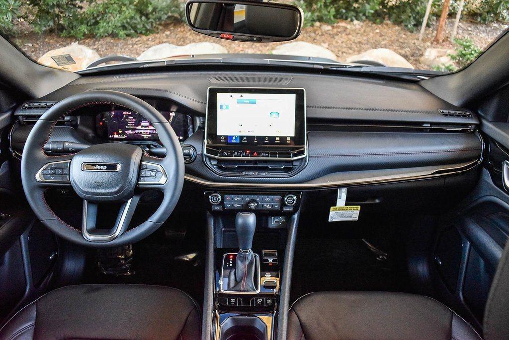 new 2026 Jeep Compass car, priced at $41,275