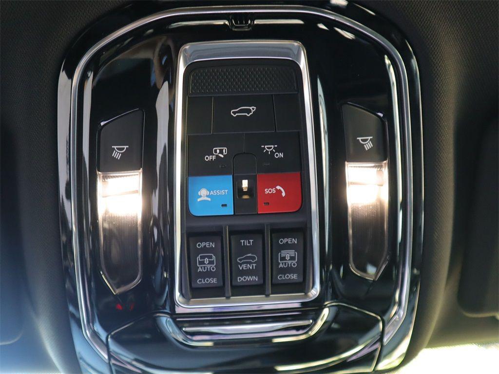 new 2023 Jeep Grand Cherokee car, priced at $54,995