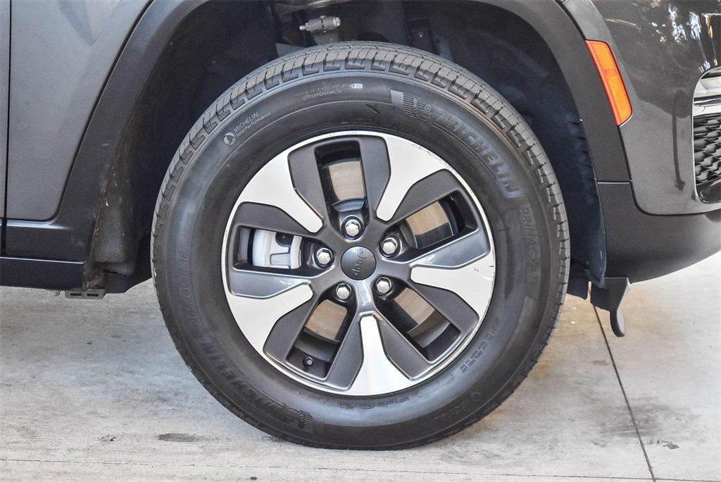 used 2022 Jeep Grand Cherokee 4xe car, priced at $27,500