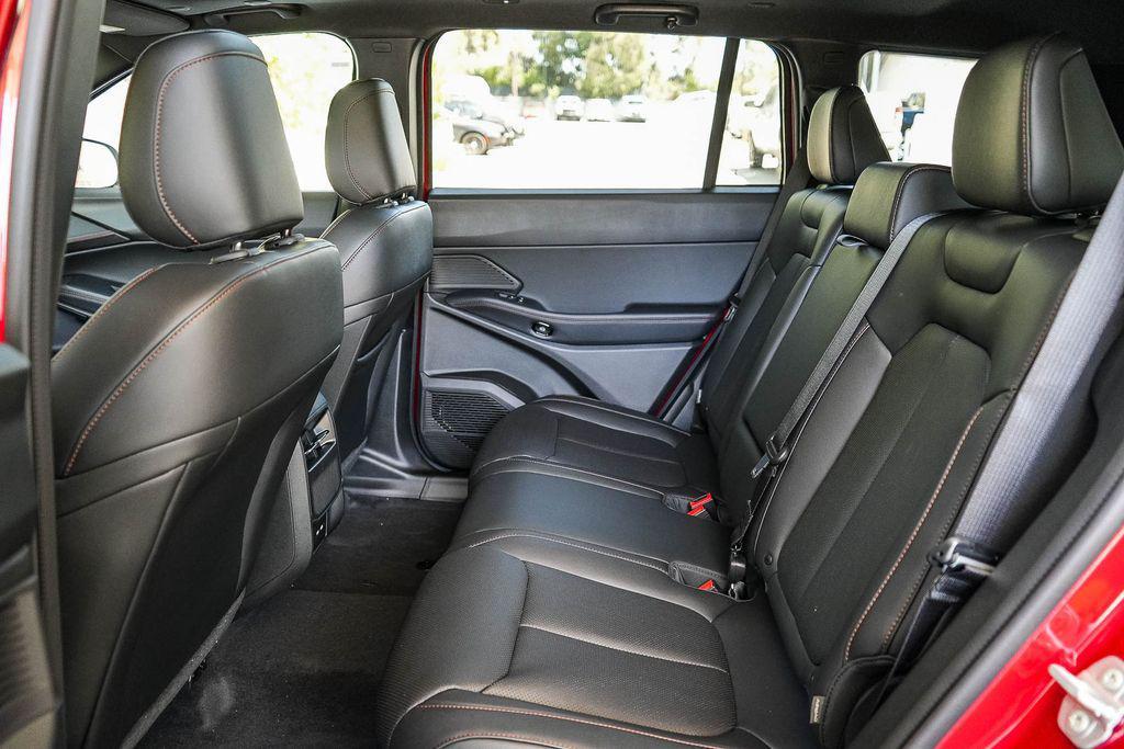 new 2026 Jeep Cherokee car, priced at $38,895