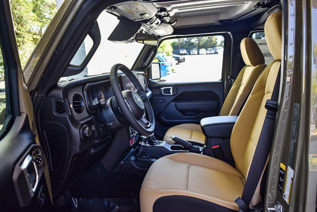 new 2026 Jeep Gladiator car, priced at $51,695