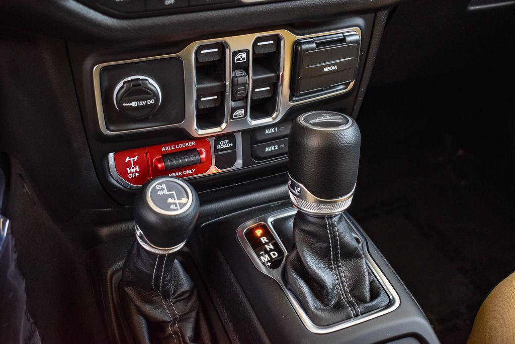 new 2026 Jeep Gladiator car, priced at $51,695