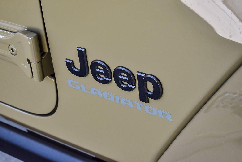 new 2026 Jeep Gladiator car, priced at $51,695