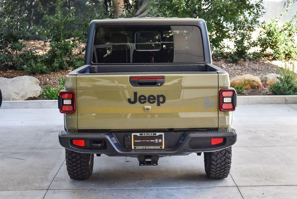 new 2026 Jeep Gladiator car, priced at $51,695