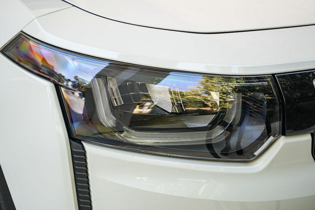 new 2026 Jeep Cherokee car, priced at $41,710