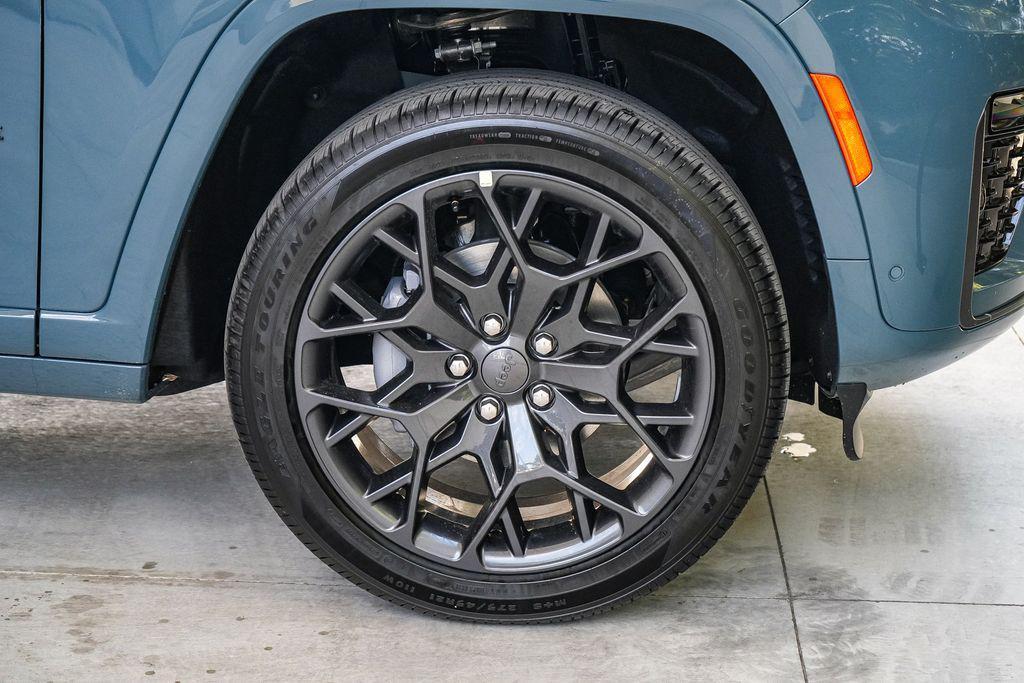 new 2026 Jeep Grand Cherokee car, priced at $62,946