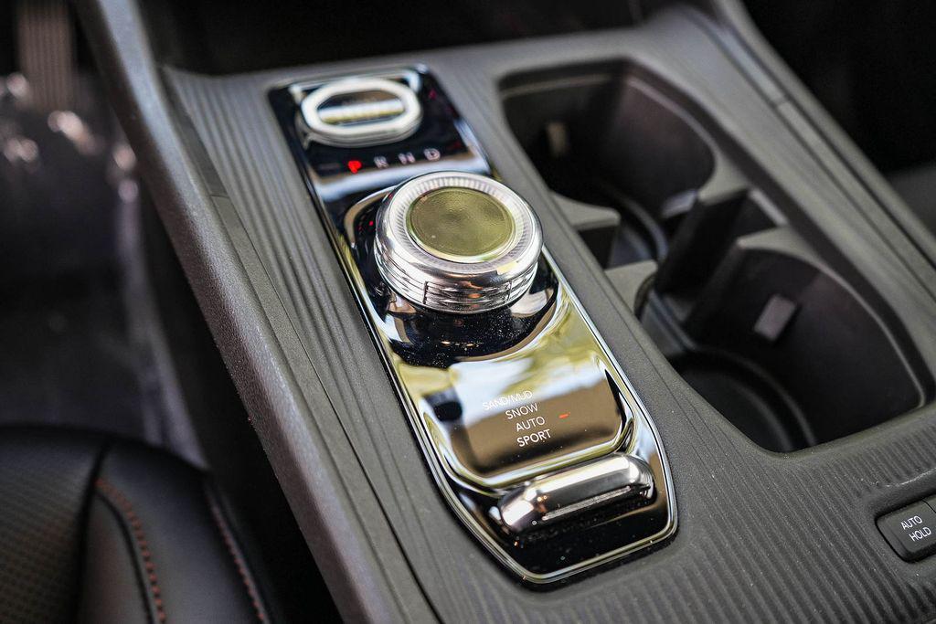 new 2026 Jeep Cherokee car, priced at $39,720