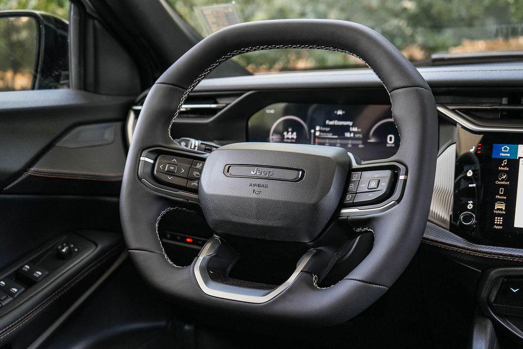 new 2026 Jeep Cherokee car, priced at $39,720