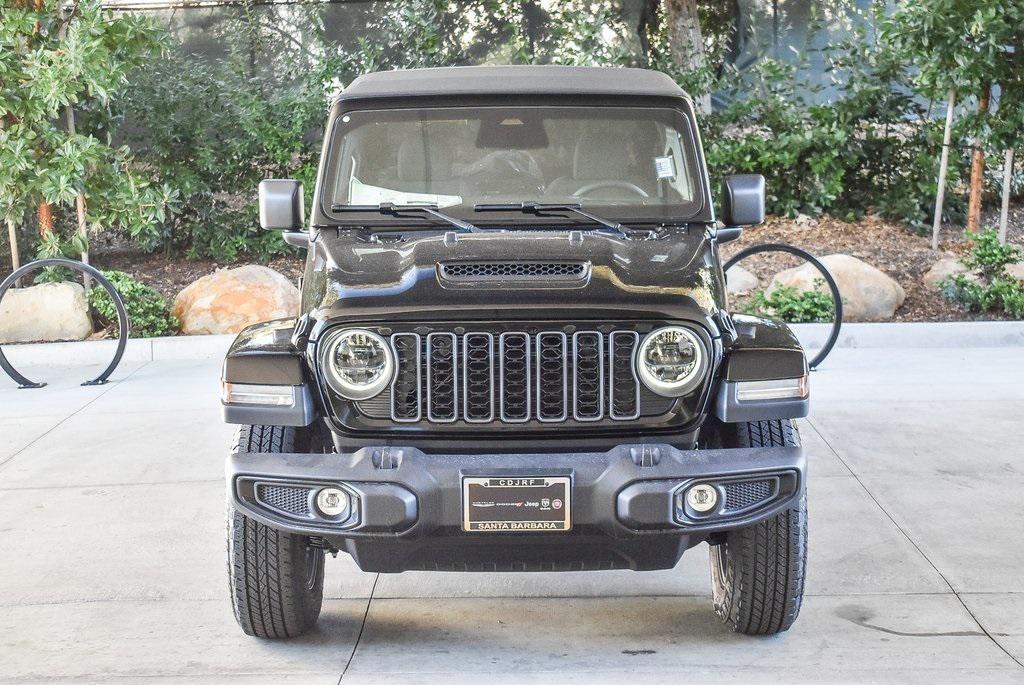 new 2026 Jeep Gladiator car, priced at $47,945