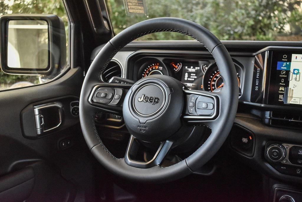 new 2026 Jeep Gladiator car, priced at $47,945