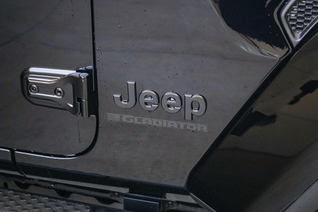 new 2026 Jeep Gladiator car, priced at $51,950