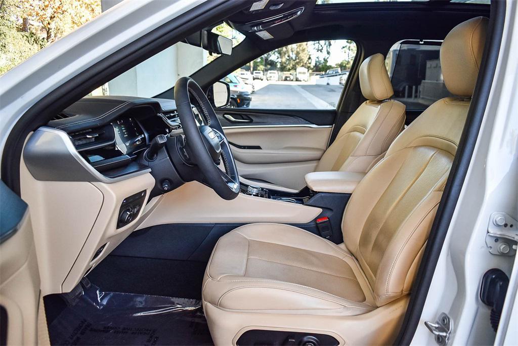 used 2022 Jeep Grand Cherokee 4xe car, priced at $27,500