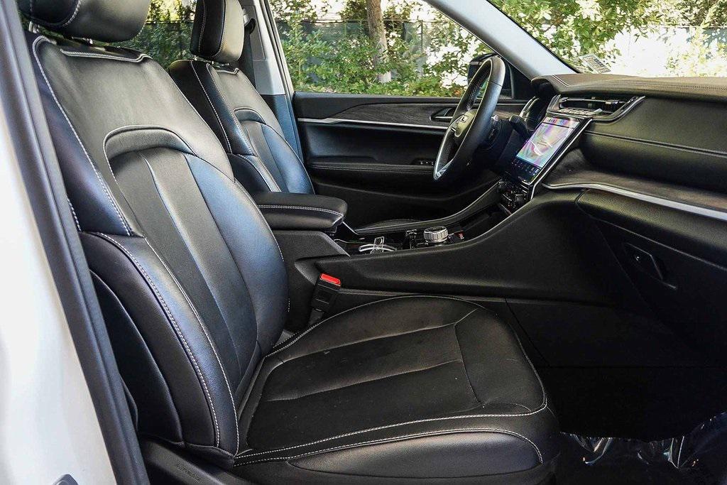 used 2023 Jeep Grand Cherokee car, priced at $29,500