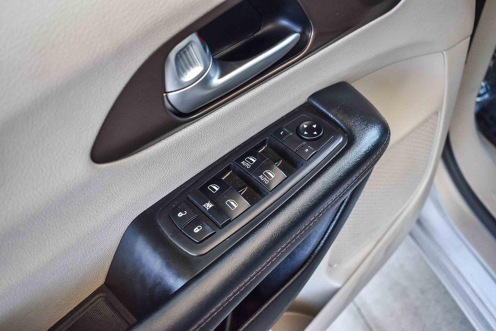 used 2018 Chrysler Pacifica car, priced at $16,995