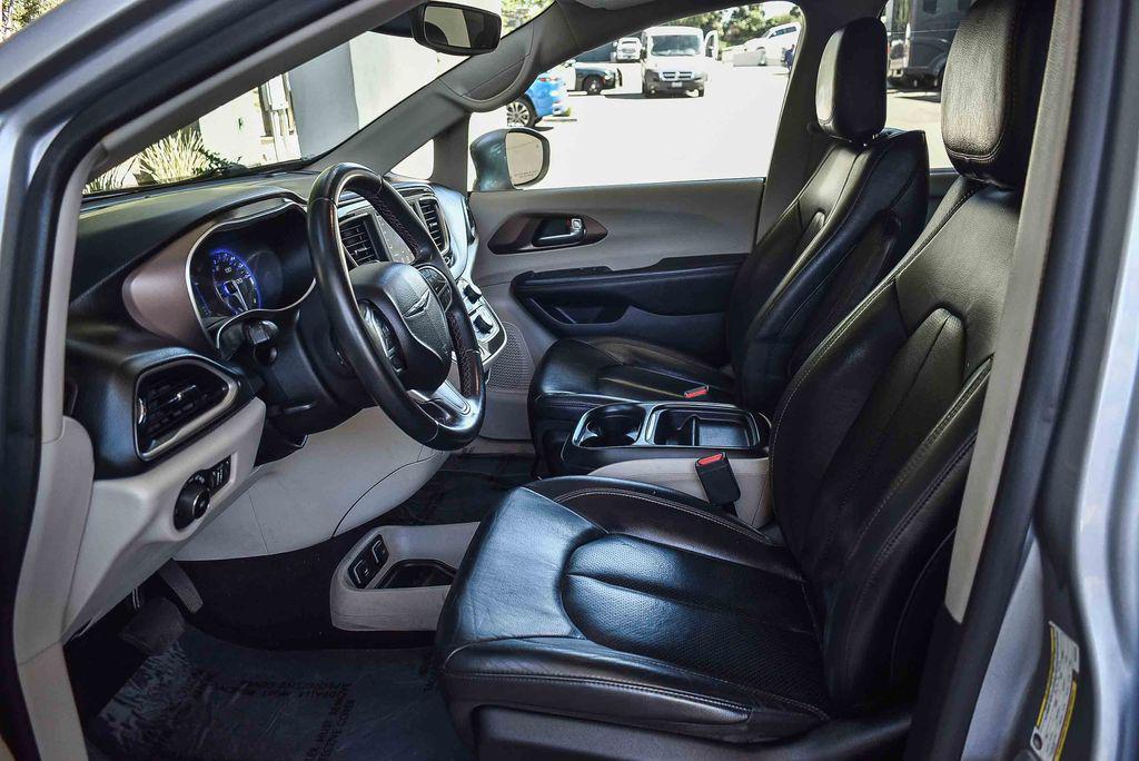 used 2018 Chrysler Pacifica car, priced at $16,995