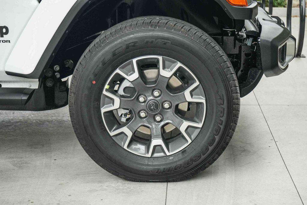 new 2026 Jeep Gladiator car, priced at $49,355