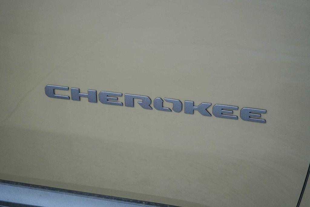 new 2026 Jeep Cherokee car, priced at $40,815