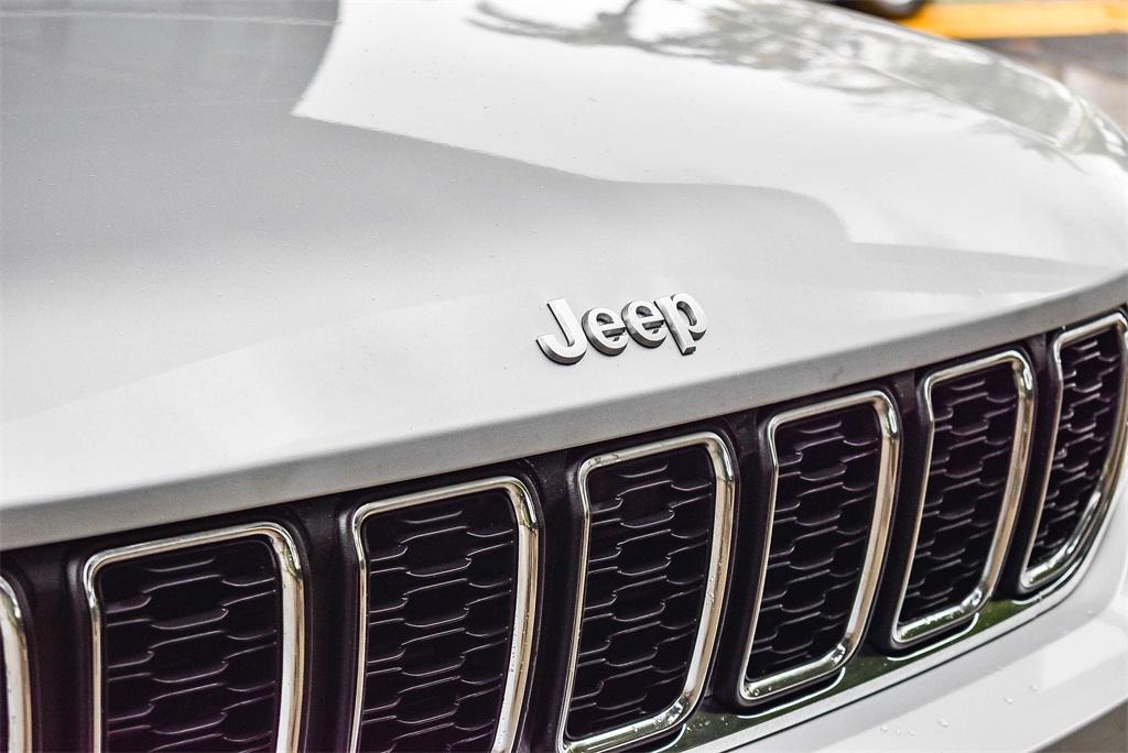 used 2022 Jeep Grand Cherokee L car, priced at $26,995