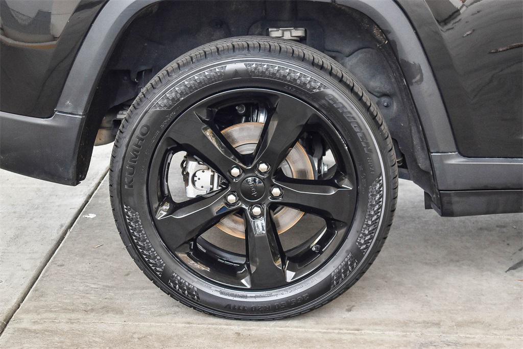 used 2023 Jeep Grand Cherokee car, priced at $31,500