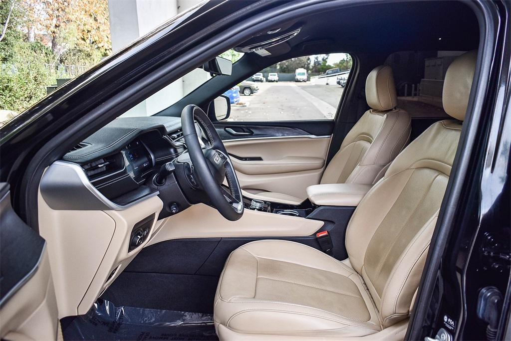 used 2023 Jeep Grand Cherokee car, priced at $31,500