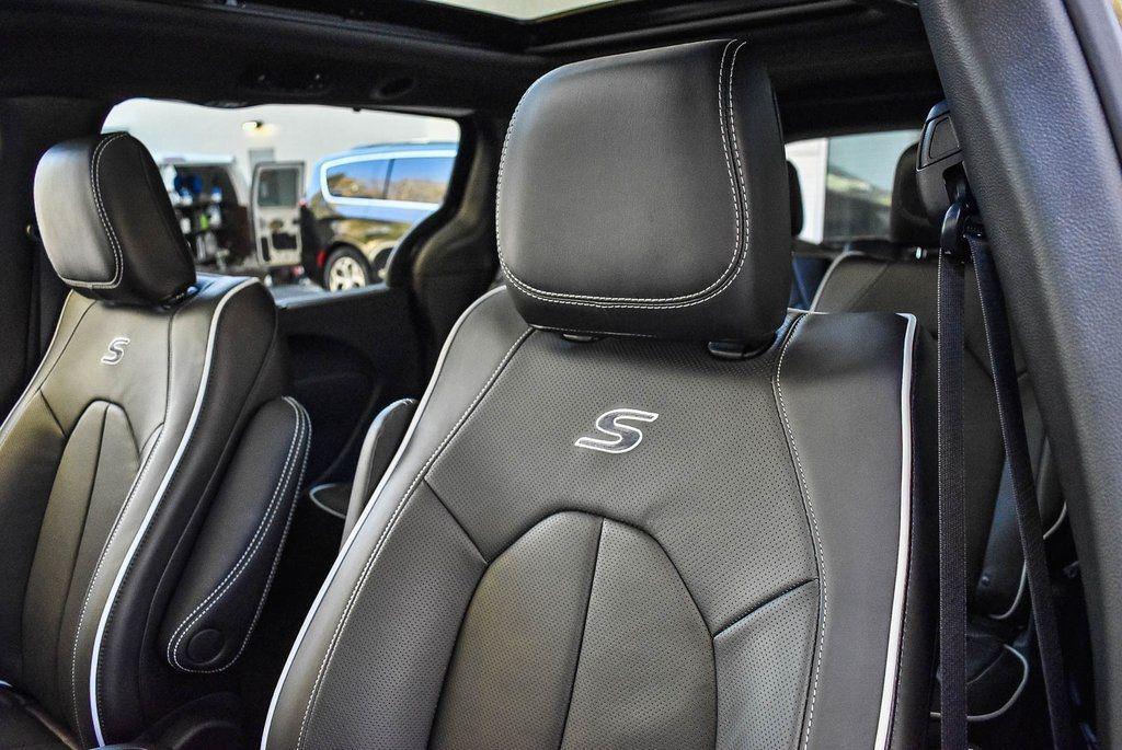 new 2026 Chrysler Pacifica car, priced at $51,445