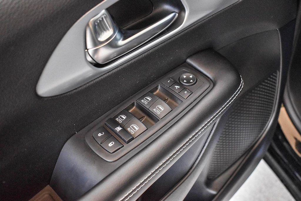 new 2026 Chrysler Pacifica car, priced at $51,445