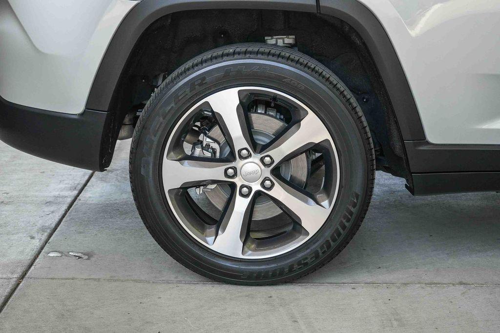 used 2022 Jeep Grand Cherokee 4xe car, priced at $29,995