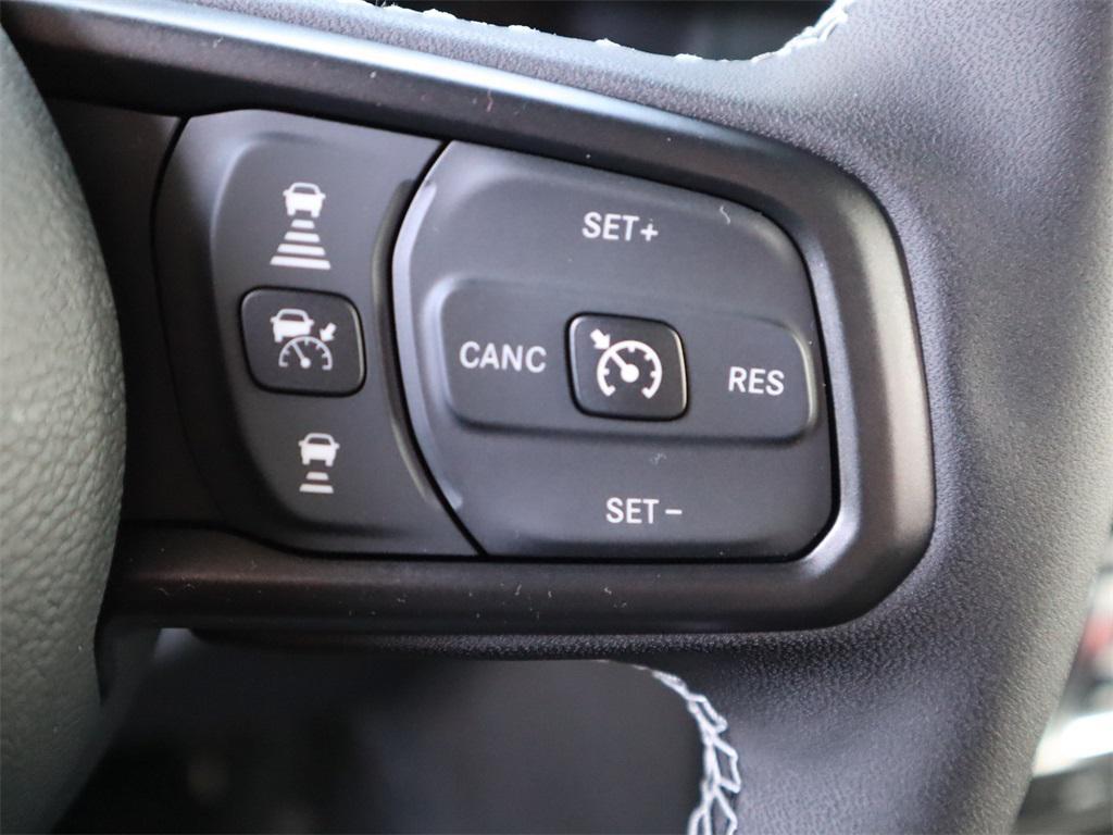 new 2025 Jeep Wrangler car, priced at $40,640