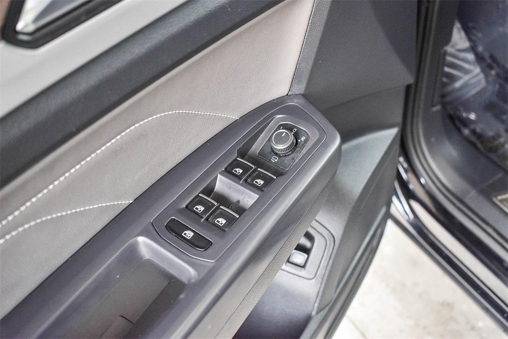 used 2021 Volkswagen Atlas car, priced at $29,995