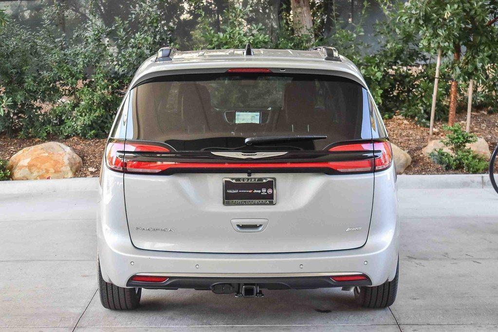 new 2026 Chrysler Pacifica car, priced at $55,109