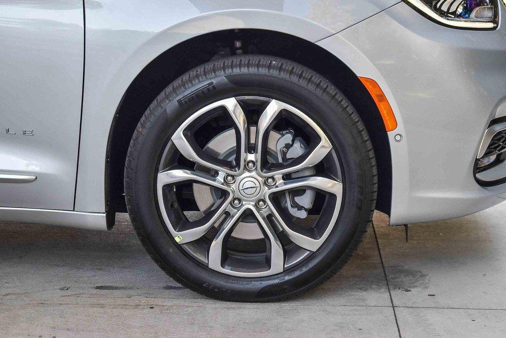 new 2026 Chrysler Pacifica car, priced at $55,109